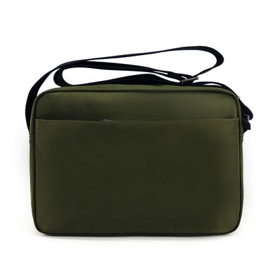 Gemachte Green Nylon Crossbody Tasche Wasserdicht mit Metallzubehör