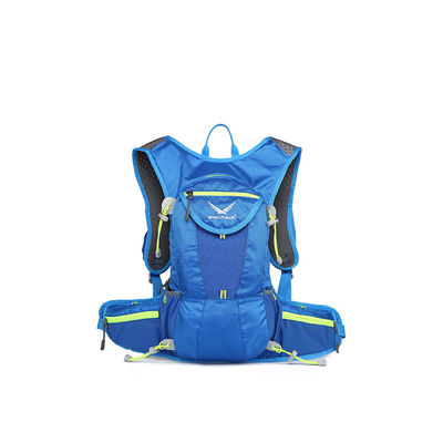 Atemberaubend leichter Rucksack Wasserdicht mit 6 Taschen