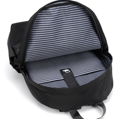 Unisex-Rücksack aus weichem Nylon mit Polyesterschicht 20L Kapazität